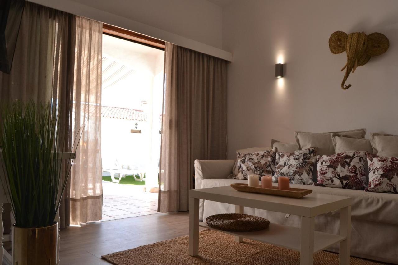White Exclusive Bungalow. 2 Rooms, Garden & Pool. Maspalomas  Eksteriør billede